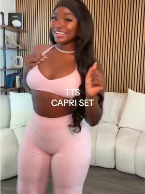 Capri set 😍💕💕💕💕💕 #capriset #caprioutfit #halterset 