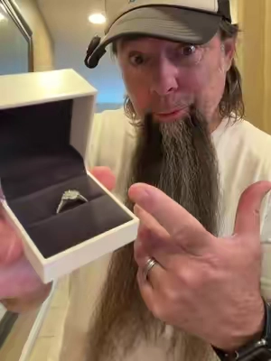 If you’re looking for an absolutely beautiful ring, but you don’t wanna spend a fortune you might wanna check out this ring from @Atta-jewelryUs that features a moissanite, clover shaped trendy fashionable small and dainty woman’s jewelry ring perfect for weddings promise rings, engagement rings, just because rings #tiktokshopsummersale #moissanite #womensjewelry #moissanitering  