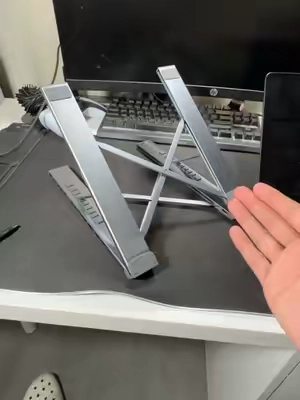I wish i had this sooner😭#laptopstand #techtok 