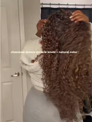 chocolate brown is gone do it every single time 😮‍💨 Hair: @ISEEHAIR  20 inch chocolate brown Burmese curly x 5 packs  #miracleknots #summervibes #minibraids #humanhair #fy 