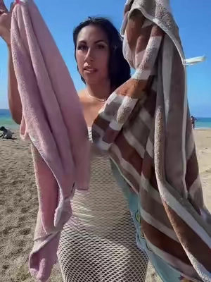 Disposable towels! #towels #tiktokshopcreatorpicks #disposabletowels #beach #pool 
