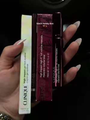 These combo with the lip combo, chef’s kiss 💋✨🤎