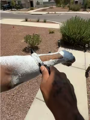 This shaving cream actually works really good #shaving #shavingcream #TikTokshopbacktoschool #tiktokshopsummersale 
