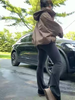 I’m 5’3 & 133 and this is the brown checkered 