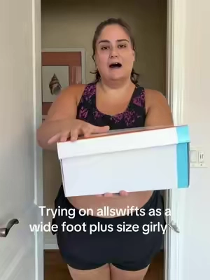 As someone who has been on the lookout for new plus size wide foot friendly sneakers I am so excited that these are wide foot approved 👟 🏷️ #widefeet #widefootfriendly #widefootshoes #plussize #sneaker 