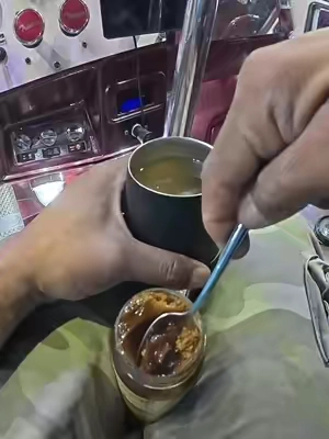 Replying to @Hakim9976 @Herbtobody Tongkat Ali & Honey is how I start my mornings. . . . #fyp #herbal #tea #health #truckdriver 