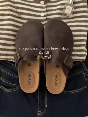 so comfy 🧸🍂🧦 #suede #fallfashion #outfitideas #backtoschool #clogs suede clogs brown fall outfits chic whimsy cozy 