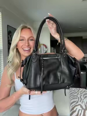 the cutest everyday bag 🖤