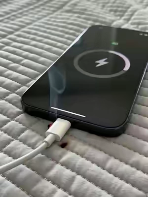 Fast USB-C charging + built-in watch charger. ⚡ #iphonewirelesscharger #phonechargerstand #magneticportablecharger #quickcharge #7in1charger #airpodcharger #magsafechargerstand #3in1travelcharger #belkinswitchchargingcase #fastchargerforiphone #TravelHacks #CableManagement #3in1Cable #TechAccessories #TravelMustHaves