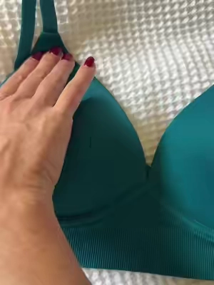 Super comfy, flattering and affordable! #bra #bras #comfortablebra 