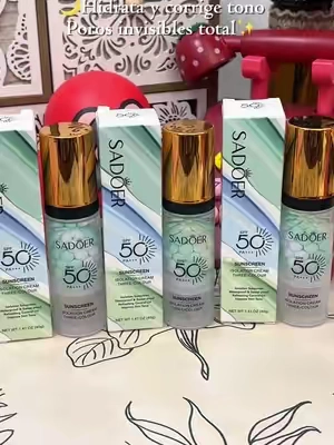 Prebase 3en1 SPF50+ borra poros y unifica tu piel 🧴#tiktokshop#fyp #makeuptutorials #tiktokshopstockup👇🏻👇🏻👇🏻😍 