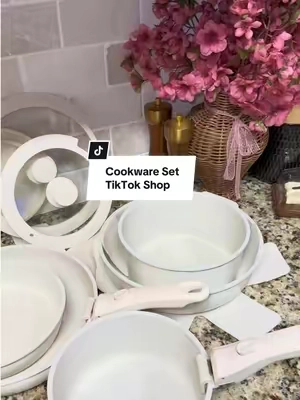 Gorgeous! The only cookware set you’ll ever need! 💕 #potsandpans #cookware #cookwareset #cookingessentials #tiktokshop 