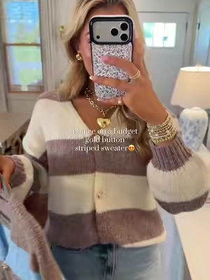 I wear the solid version ALLLL the time- so glad they dropped it in stripes!🤎🍂 wearing size medium! It runs true to size! Going to be so perfect for fall cozy outfits 😍 #boujeeonabudget #oldmoneyaesthetic #affordablefashion #boutiqueclothing #fallfashion 