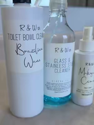 You also get the mop soap in this bundle and my bathrooms have never smelt soo good! #bathroomcleaning  #cleaningroutine  #CleanTok  #randwco  #cleanwithme  