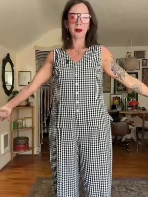 The ginghammmm 🥹 I can’t  #jumpsuit #jumpsuitoutfit #cottonclothing #naturalfibers #fallfashioninspo 