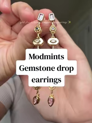 They’re surprisingly lightweight! #earrings #jewelry #gemstone #chakrajewelry #goldjewelry @modmints.us 