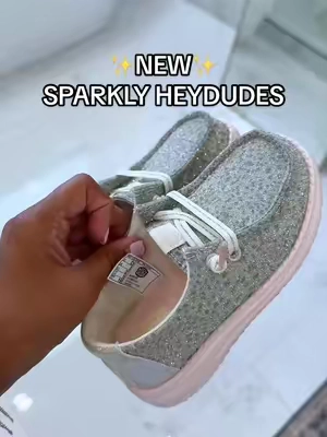 Sparkly HEYDUDES for your little girl 🎀 #heydude #heydudeshoes #heydudekids #kidsshoes #girlshoes @HeyDude 