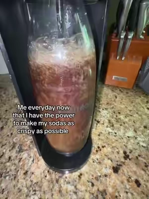 My crispy Diet Coke 😮‍💨 #sodastream #crispydietcoke #sodalovers #sodapop #musthaves 