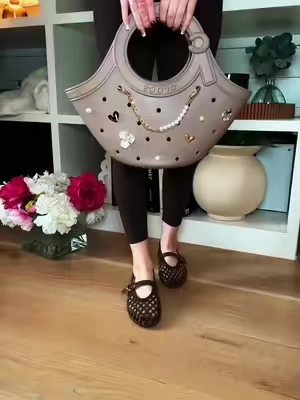 Custom Crocs tote = the cutest way to carry everything 👜✨ #Crocs #CrocsTote #CustomTote #ToteBag #CrocsAccessories 