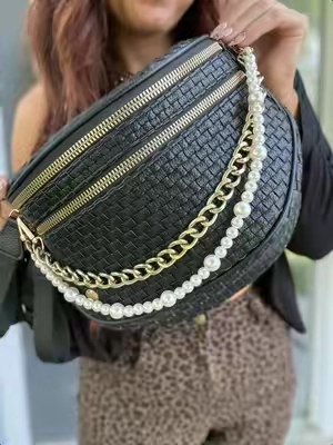 The prettiest mom bag👏🏻🖤 @Gold Blush 