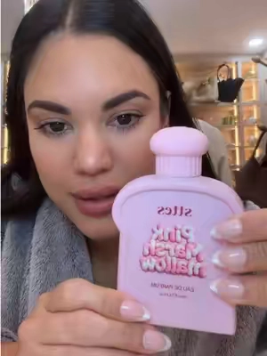 Perfume delicioso para mi hija!
