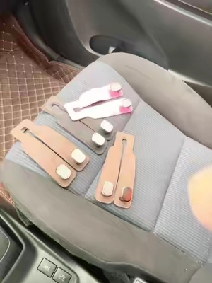 Stop putting your purse or bags on the dirty floor! Great for grocery bags too. #pursehook #caraccessories #baghook #organizing #carhook