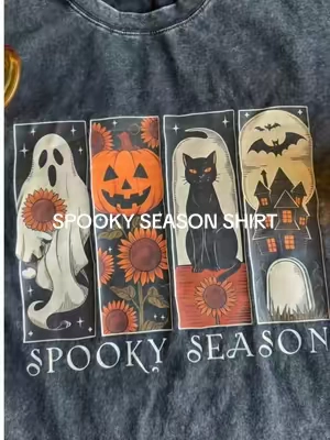 wearing a large!! looove this one 🎃🌻👻🐈‍⬛ #halloweenshirt #halloweenoutfit #spookyseason #fallstyle 