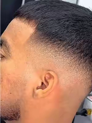 Flawless MID FADE Barber Tutorial 💈✨ STEP BY STEP with ASMR Sounds!! + Walkthrough 📚🎓 #barberlife #fyp #burstfade #taperfade #tutorial 