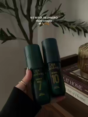 these smell SOO good, notes are cedar wood, coconut & vanilla 🤎🍂 I bought these for my son for back to school and for sports season #soldejaniero #soldejaneiromist #soldejaneiromens #backtoschool #menscologne 