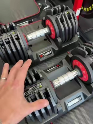 Adjustable dumbbells👌🏼 #weightlifting #dumbbells #bicepcurl #homeworkout #TikTokshopbacktoschool 
