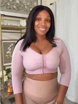 #curveswithcnfidence1 #compressionsportsbra#feelinggirlshapewear @FeelinGirl LLC 