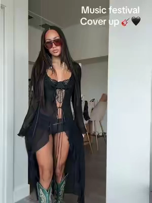 Such an easy way to elevate your outfit ##festivalfashion##festivaloutfit##musicfestivaloutfit