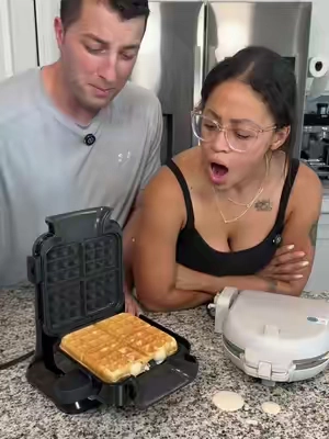 There isn’t even a close comparison between these 2 and right now they’re on sale! #ninja #wafflemaker #ninjawafflemaker 