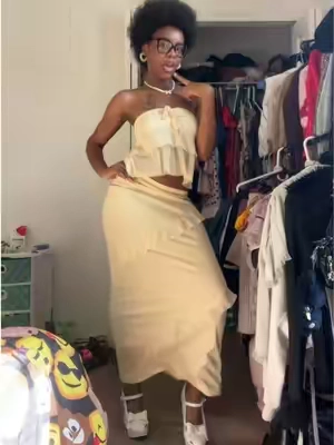 can’t wait for a lil vacation to dance with this fit on🤭💛