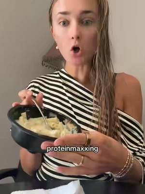 brb ordering more #highproteinmeals #chicken #pasta #healthy #lowcalorie 