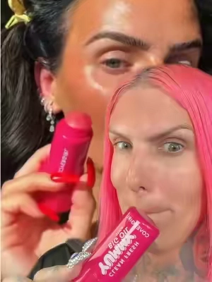 Let’s discuss the Mikayla Nogueira & @COVERGIRL lip oil controversy!!! #drama #mikaylanogueira #jeffreestar #lipoil #covergirl 