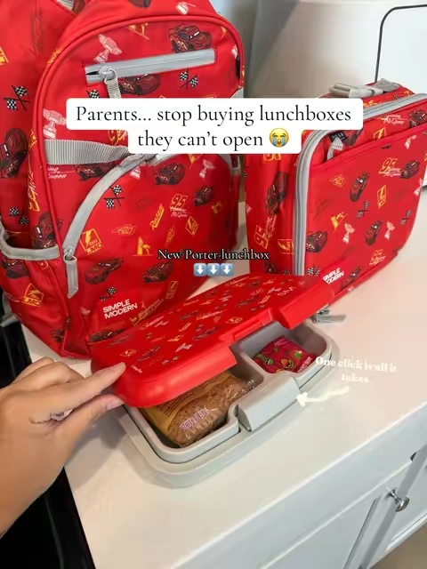Easy to open, cute prints, and ready for back-to-school 🍎✨ #BackToSchool #Lunchbox #MomFinds #schoolmusthaves 