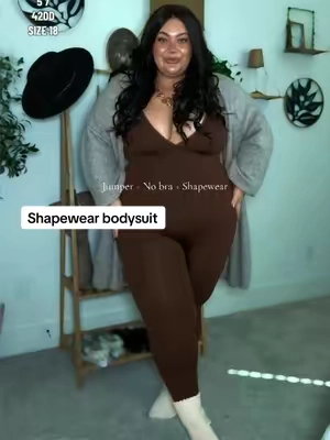 On repeat. ✨🧦 @SHAPELLX #shapewearbodysuit #plussizefashion #TikTokshopbacktoschool #curvyfashion #shapellxnewarrivals2026 
