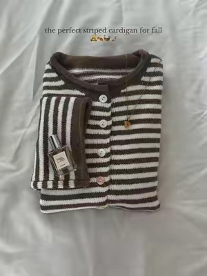 so cozy 🧸🍂 #cardigan #stripes #fallfashion #oufitideas #backtoschool chic neutral brown striped cardigan aesthetic 
