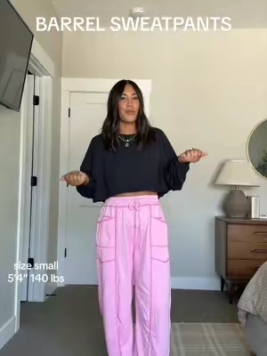 This color is toooo good!! #barrelpants #sweatpants #barrelsweats #tiktokshopcreatorpicks #tiktokshopfashionfinds 