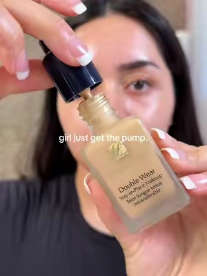 @Estée Lauder ✨ buy the pump now when you get your foundation✨ #esteelauder #esteelauderdoublewear #esteelaudermakeup #TikTokShopCreatorPicks #TikTokshopbacktoschool 