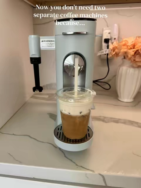 You can use coffee pods, grounds, hot coffee, iced coffee, lattes 🥤☕️🤎✨🤤 @Ninja Kitchen #ninjacoffeemaker #ninjakitchen #icedcoffee #coffeeathome #coffeetime 