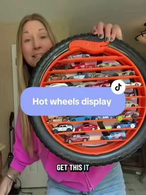 Such a cool gift for your hot wheels lover! #hotwheels #boymom #christmasgift #boygifts 