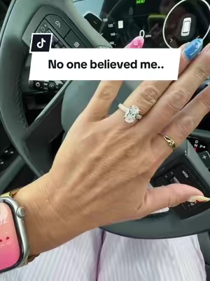 A silicone ring that is the most comfortable thing ever and people actually stop and ask where it’s from 😍 @Rinfit Rings #rinfitrings #siliconerings #rinfit #diamondring 