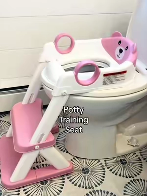 I swear by this potty training seat👏🏼  #pottytraininingmama #toddlermom #potty #pottytrain #girlmom 