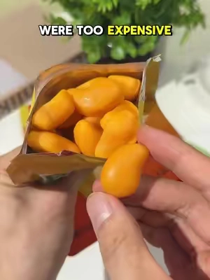 #snacks #candy #tiktokshop #peelablegummy #gummy 