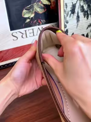 Cushion & protect your heels 👠 #cushion #footcare #heels #usa_tiktok  #TikTokshopbacktoschool