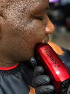 THIS IS WHAT A REAL CLOSE SHAVE SOUNDS LIKE 😮‍💨🔥#haircut #barber #barbershop #fyp #explor @Supreme Trimmer 
