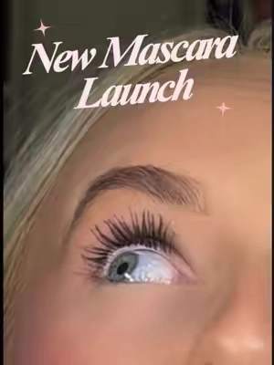 Just launch mascara from @Jones Road and my lashes look insaneee! #mascarareview #newmakeup 