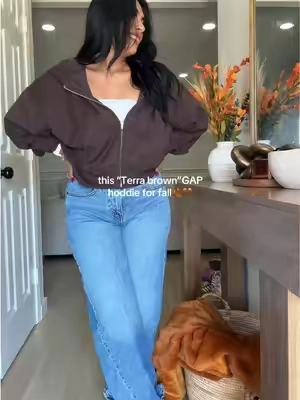 🍂🤎#fyp#fall#fallhoodie#GAP#fashion